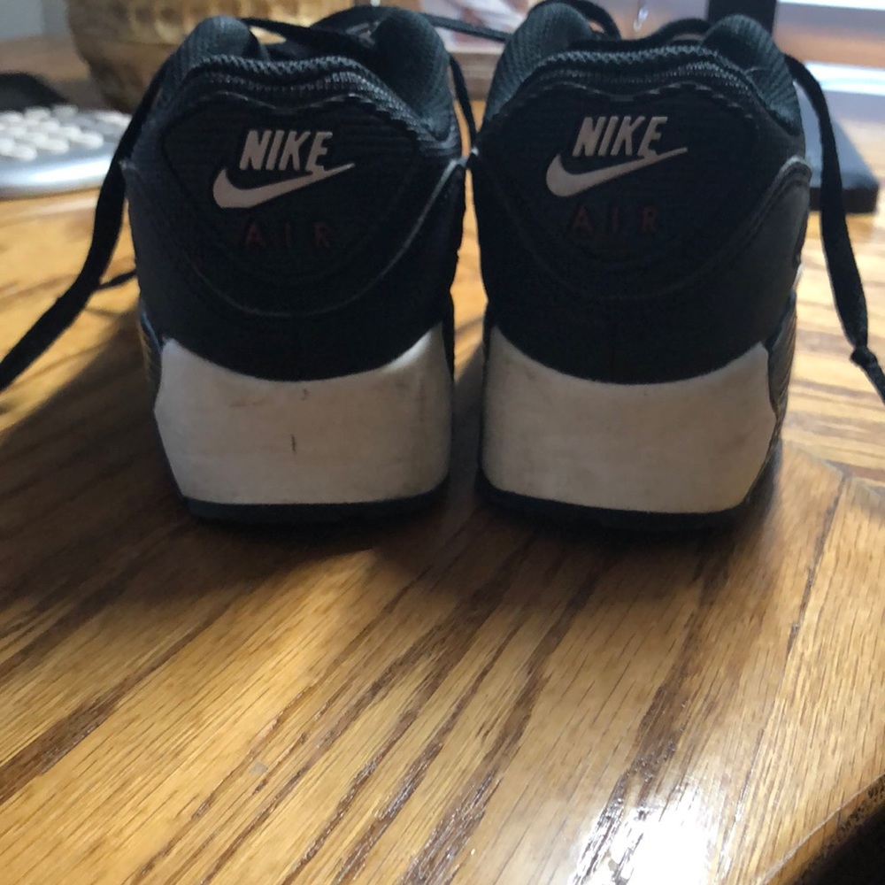 Boys Nike Airs!
